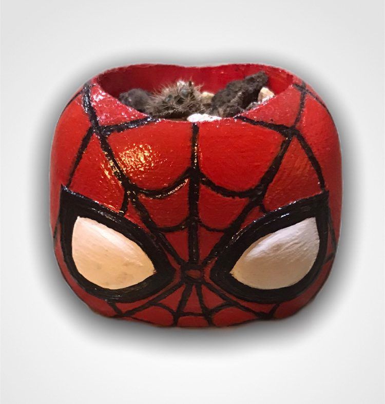 Maceta de Spider-man funko
